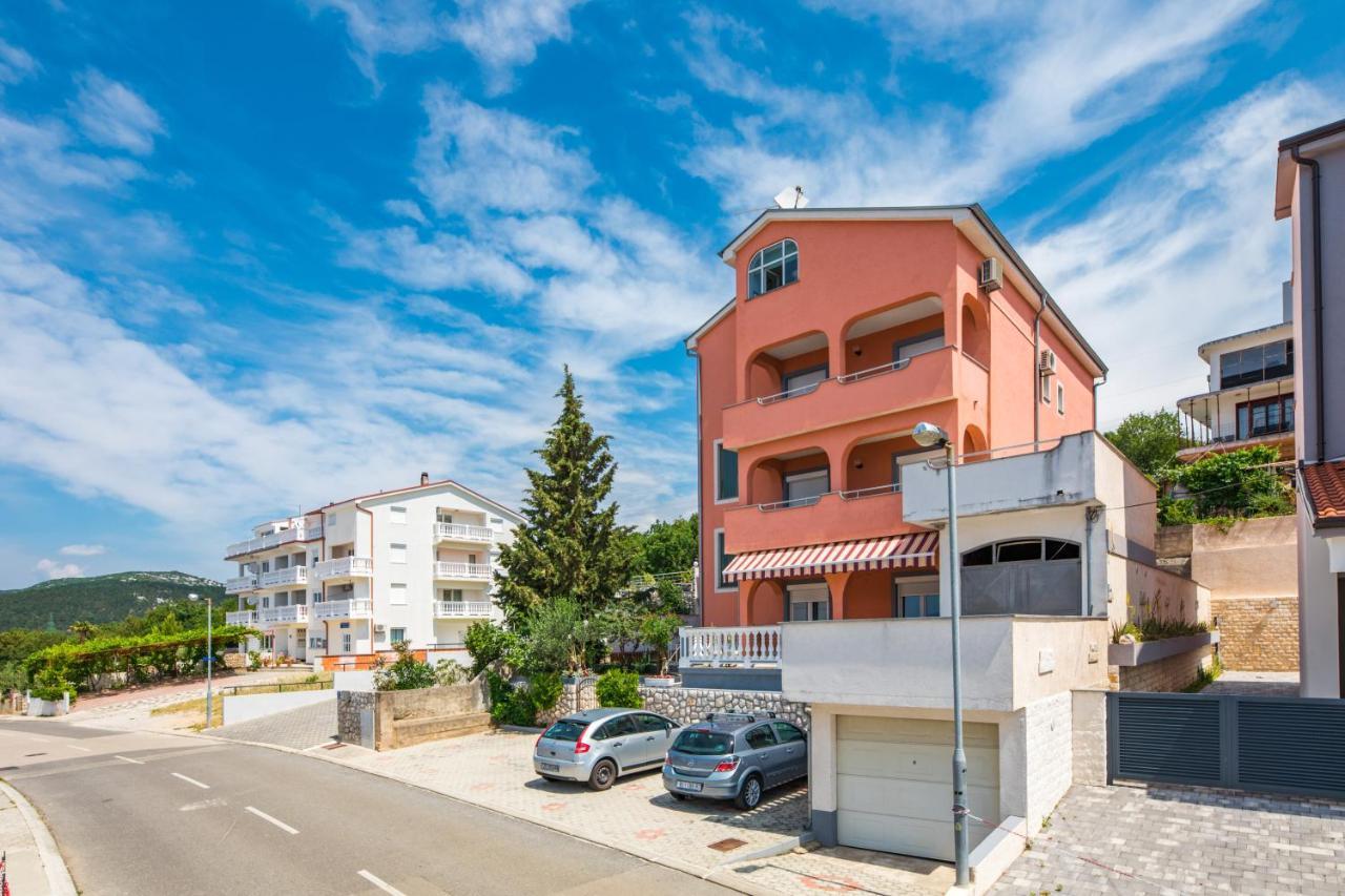 Apartments Mikanovic Crikvenica Exterior photo
