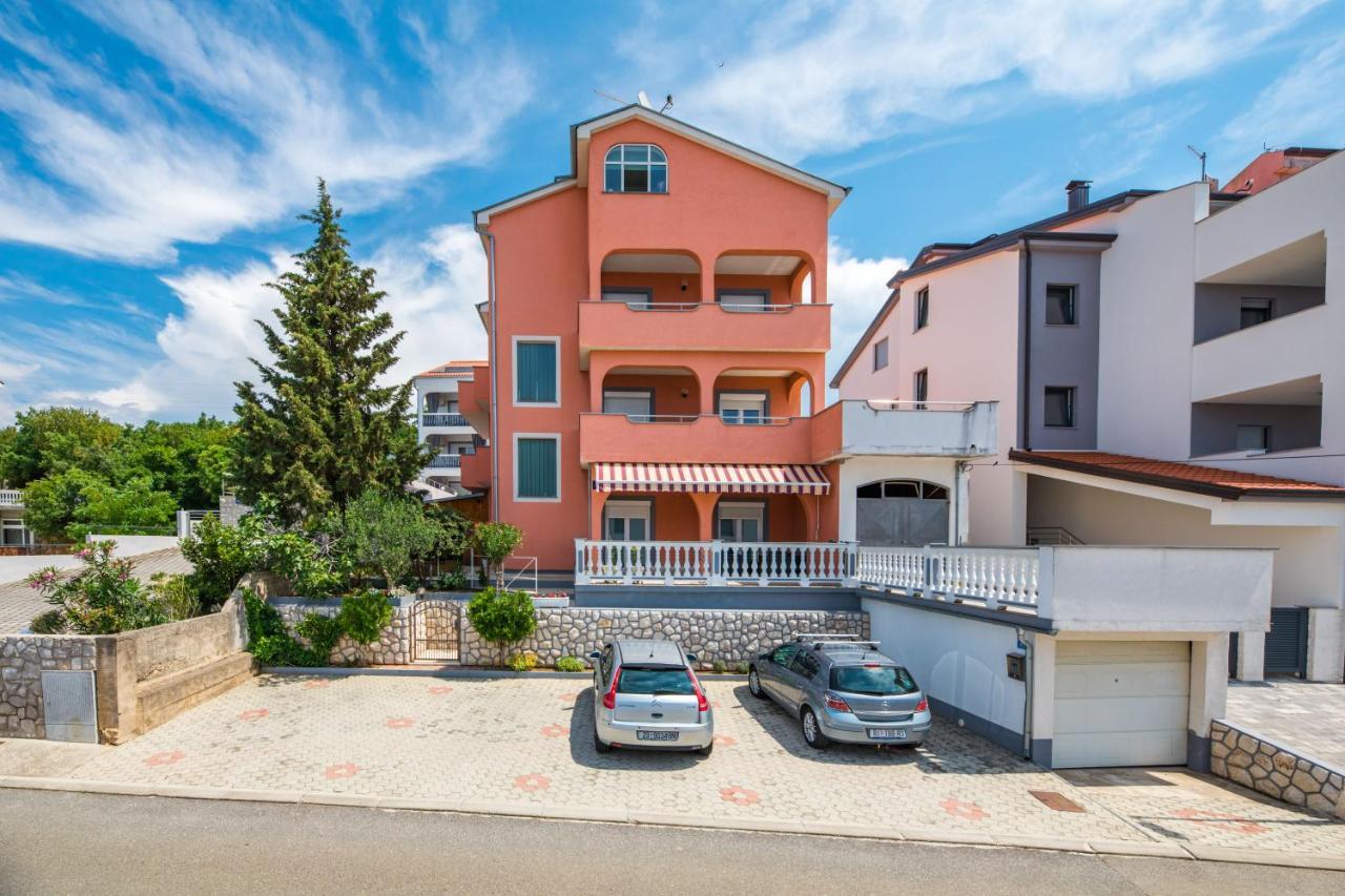 Apartments Mikanovic Crikvenica Exterior photo