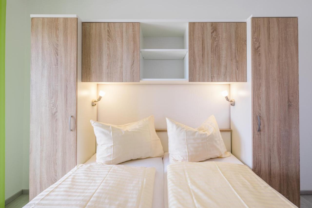 Apartments Mikanovic Crikvenica Exterior photo
