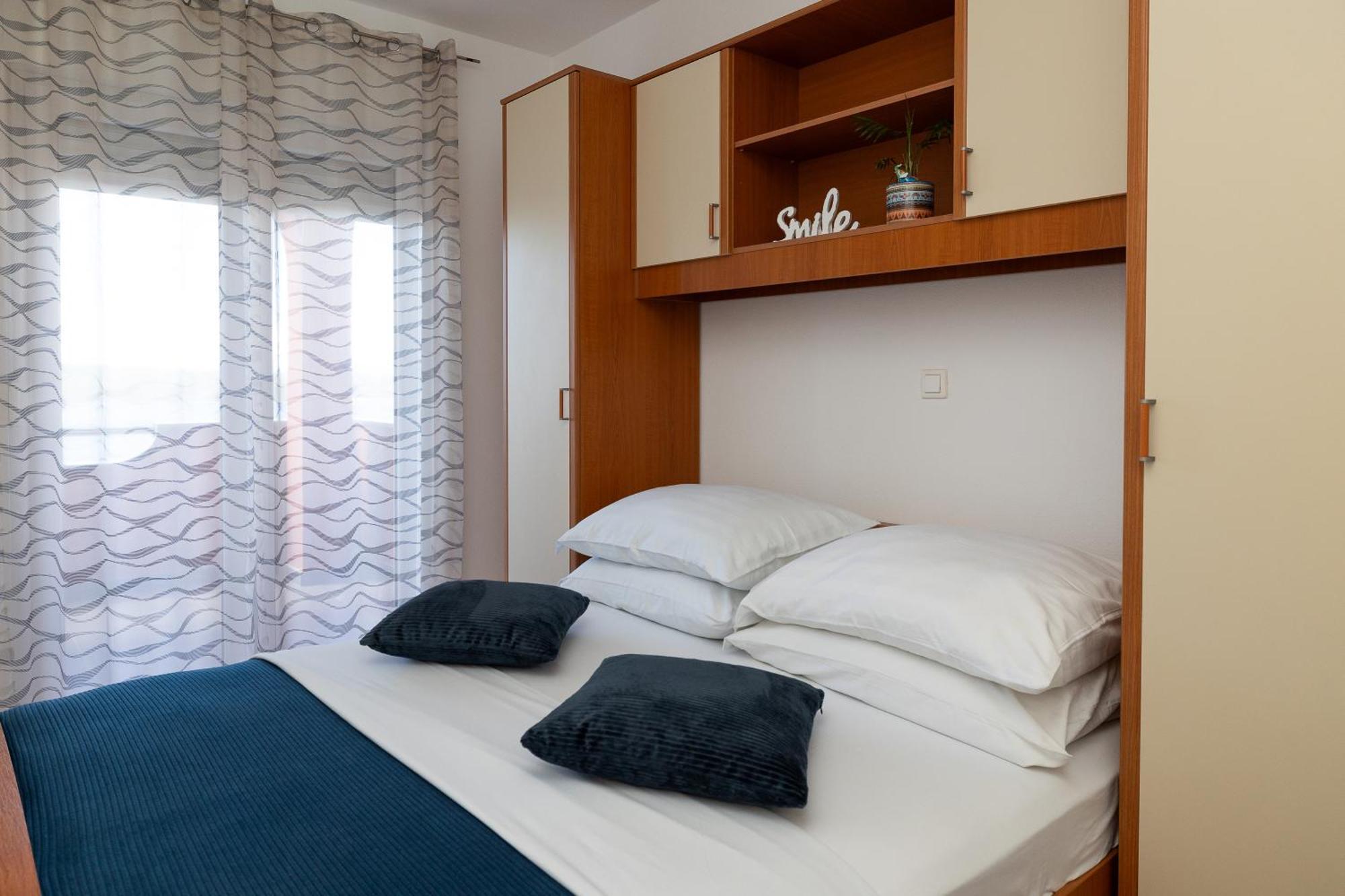 Apartments Mikanovic Crikvenica Exterior photo