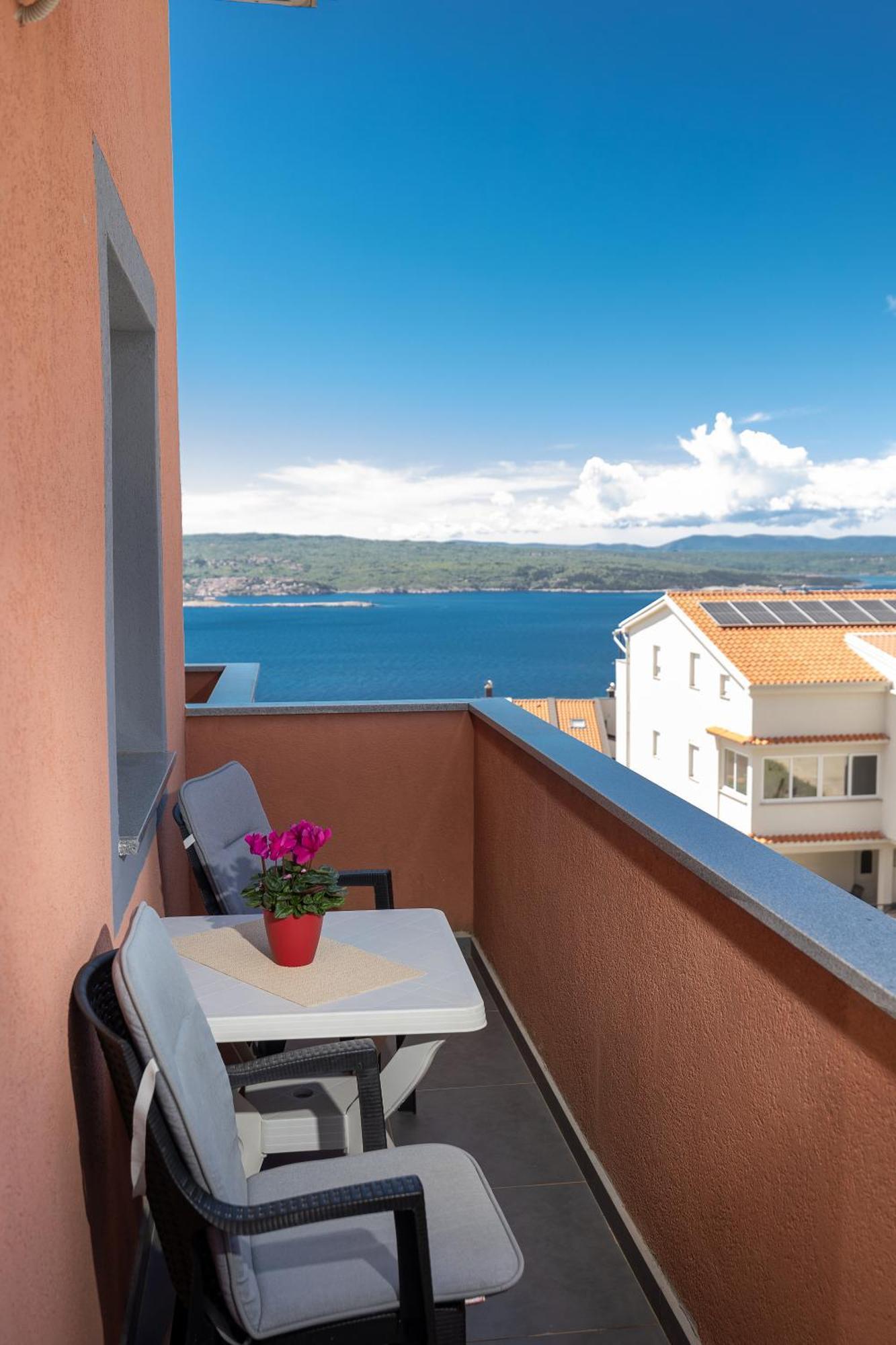 Apartments Mikanovic Crikvenica Exterior photo