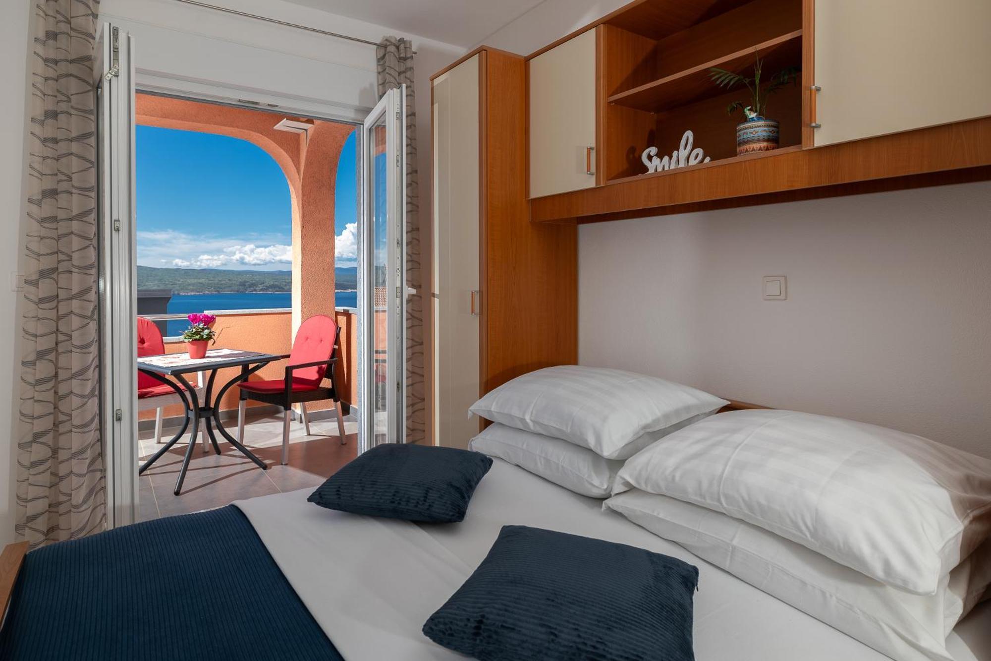 Apartments Mikanovic Crikvenica Exterior photo